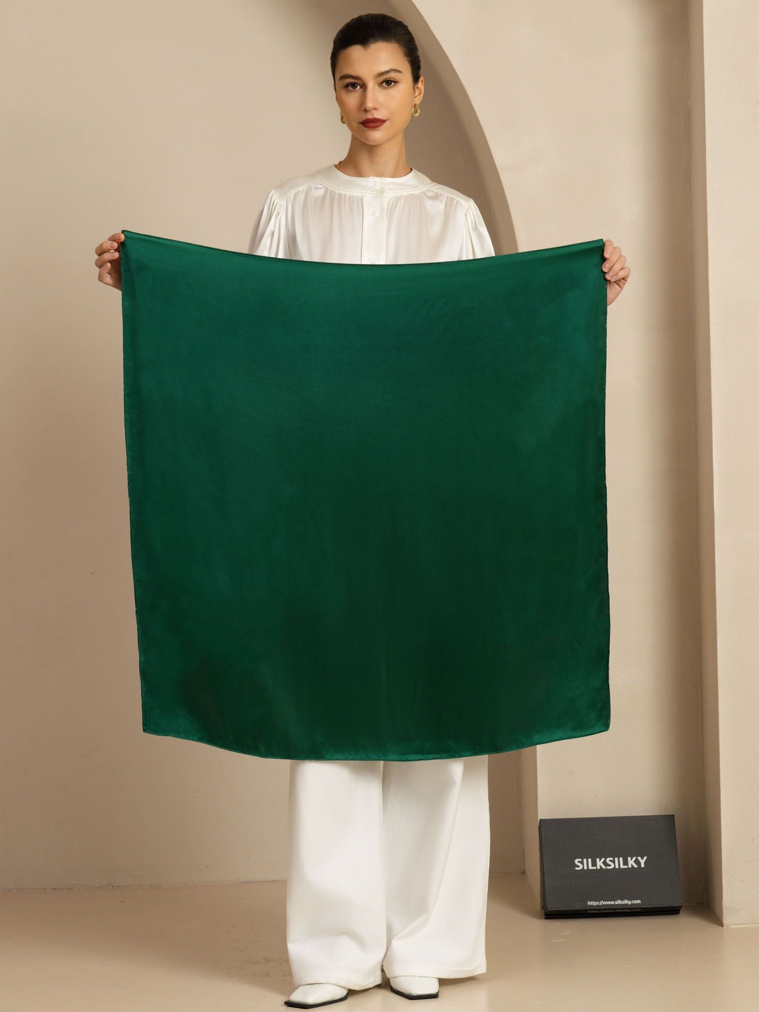 [Donkergroen] SilkSilky-NL Pure Silk Scarf 002