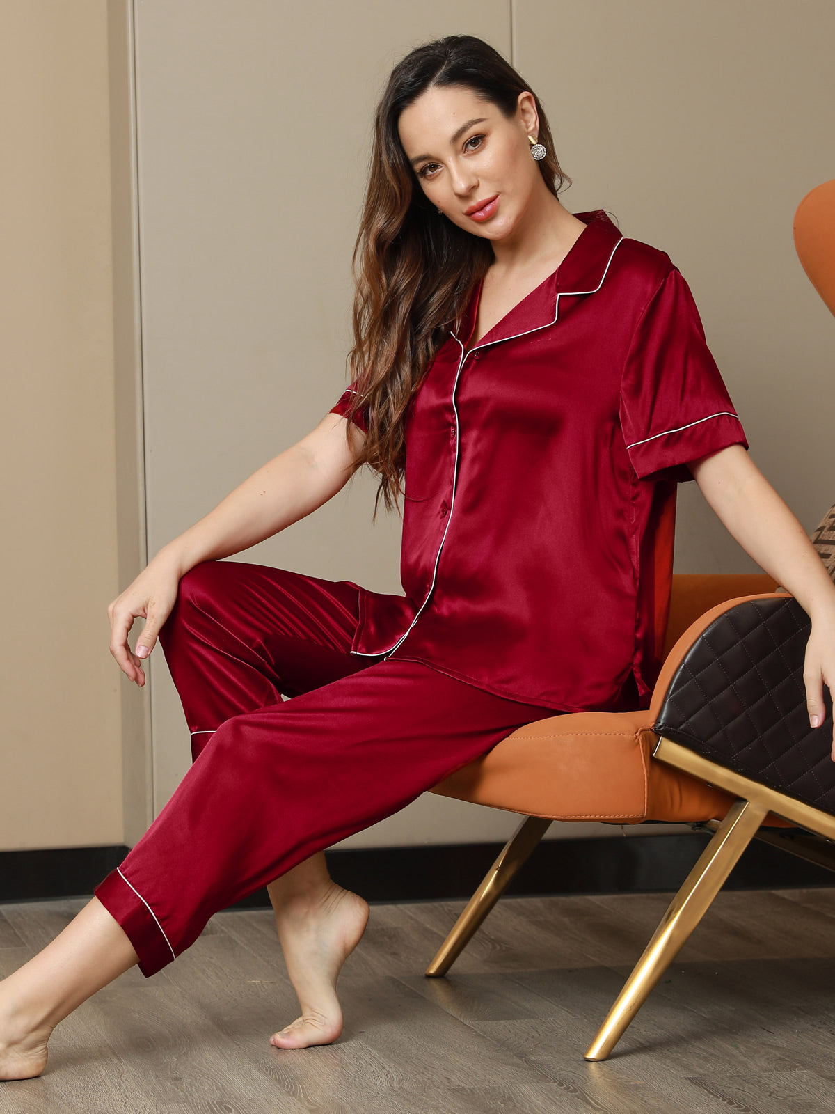 SilkSilky NL Pure Silk Korte Mouw Revers Dames Pyjama Set Wijn 001