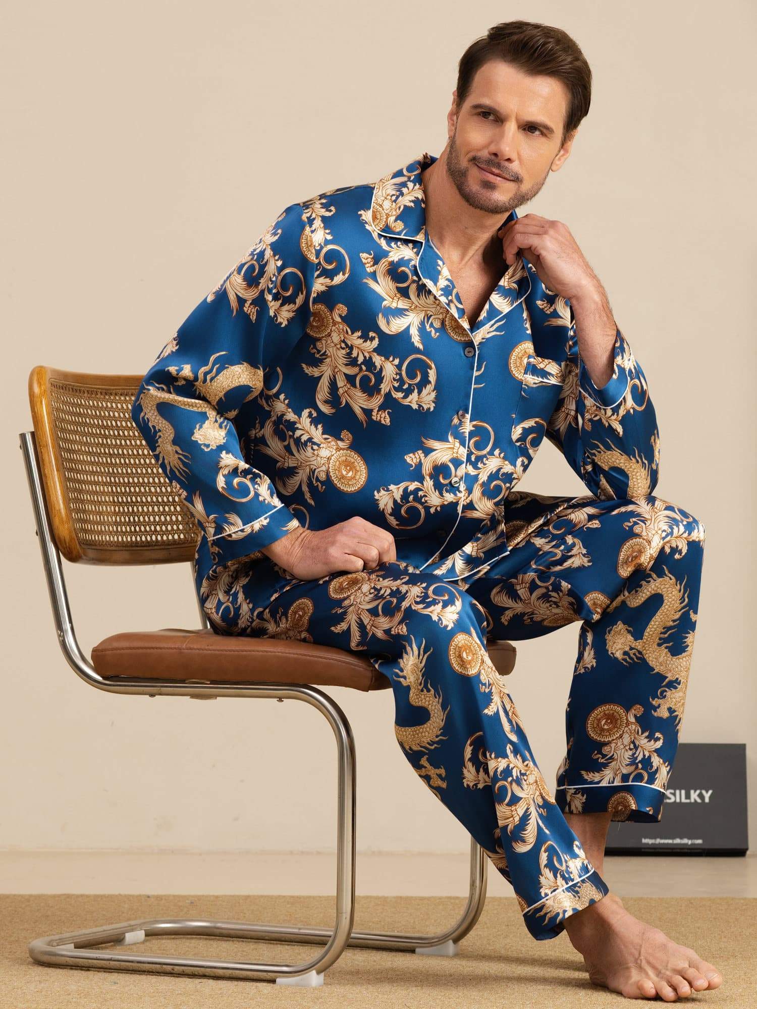 [Navy Draak] SilkSilky-NL Lange Mouw Notchkraag Heren Pyjama Set 001