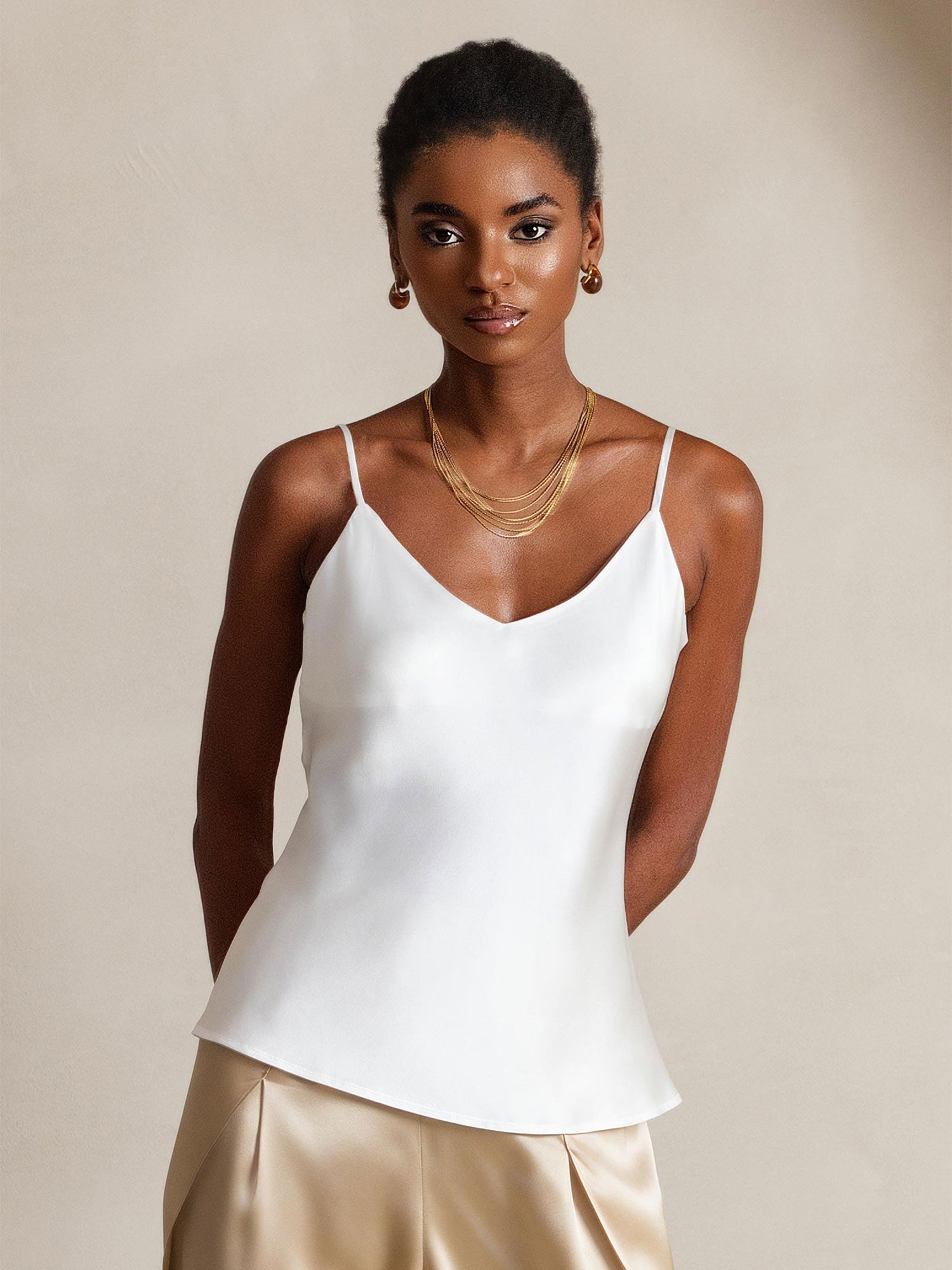 [Wit] SilkSilky-NL Spaghetti Strap V Neck Cami-Top 001