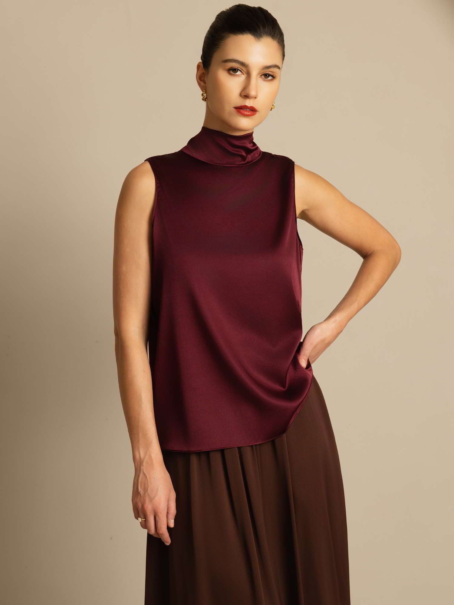 [Donkerrood] SilkSilky-NL 19Momme Mouwloos Strikhals Blouse 001