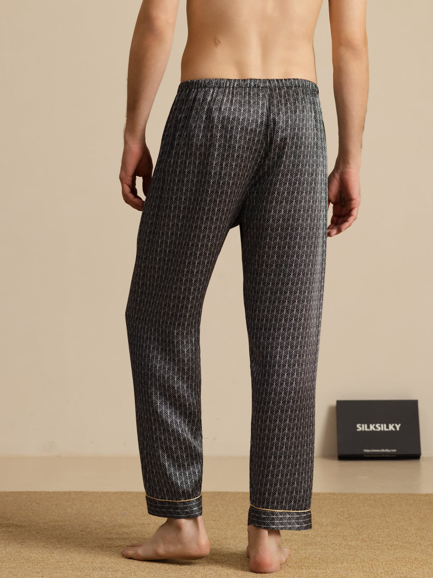 [Zwarte Ginkgo] SilkSilky-NL Mens Sleep Bottoms 002