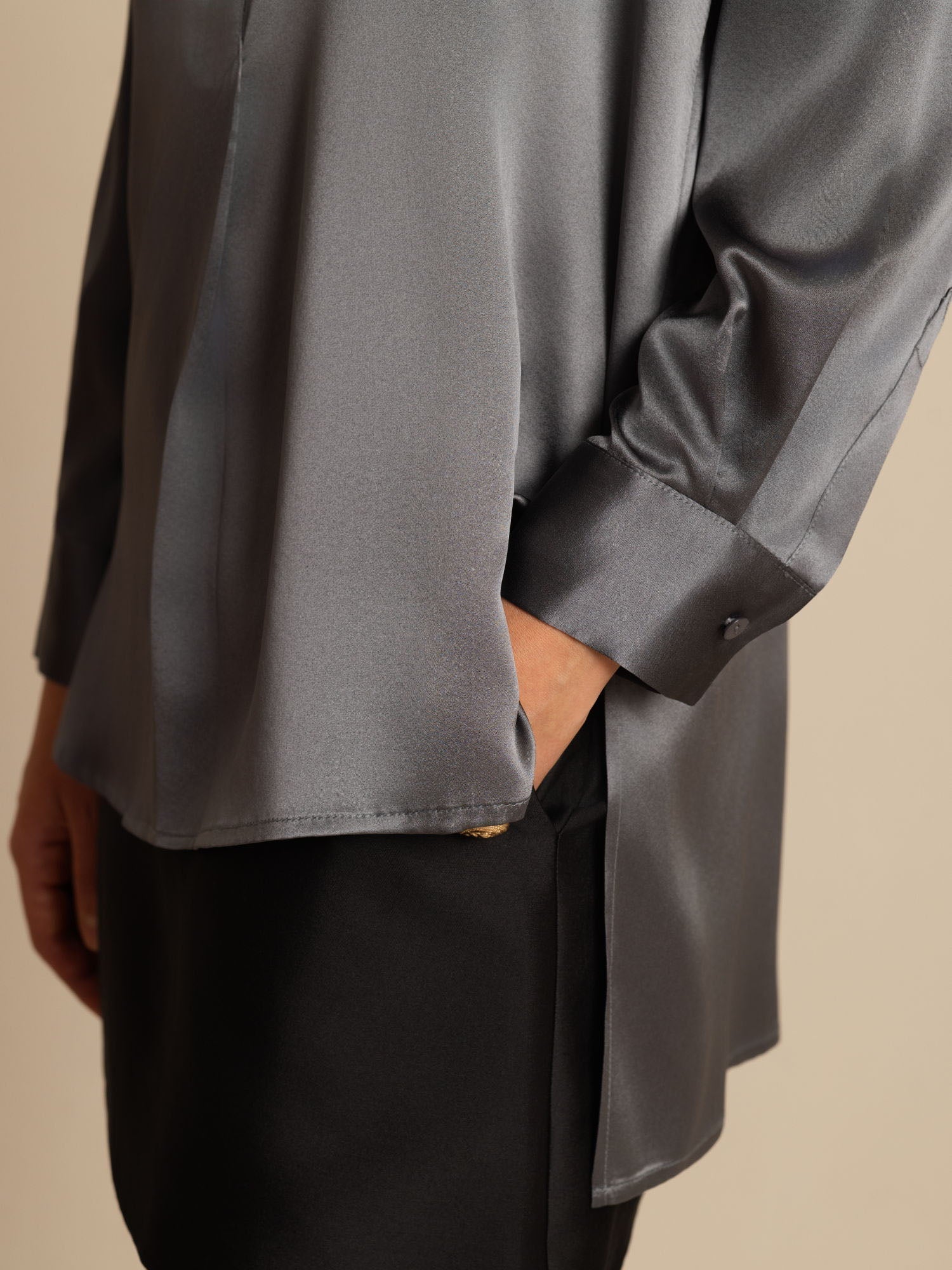 [Donkergrijs] SilkSilky-NL 19Momme Lange Mouw Staande Kraag Blouse 008