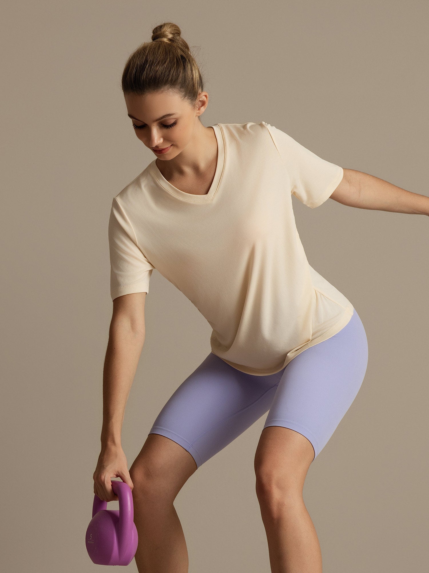 [Beige] SilkSilky-NL Korte Mouw V Hals Dames T-Shirt 004