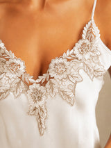 [Wit] SilkSilky-NL Spaghetti Strap Split Nachthemd 004