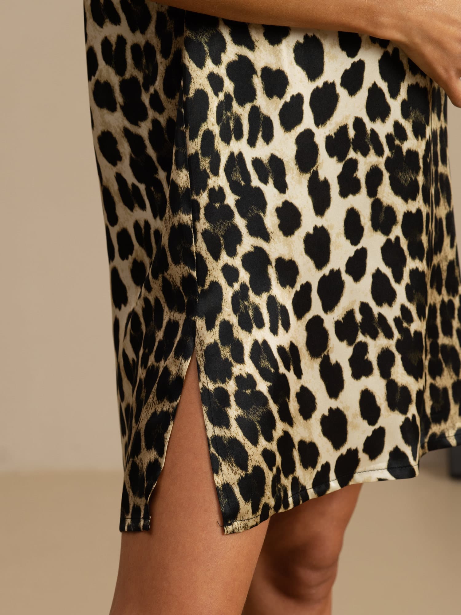 [Leopard] SilkSilky-NL Pure Silk Korte Mouw Nightgown 005