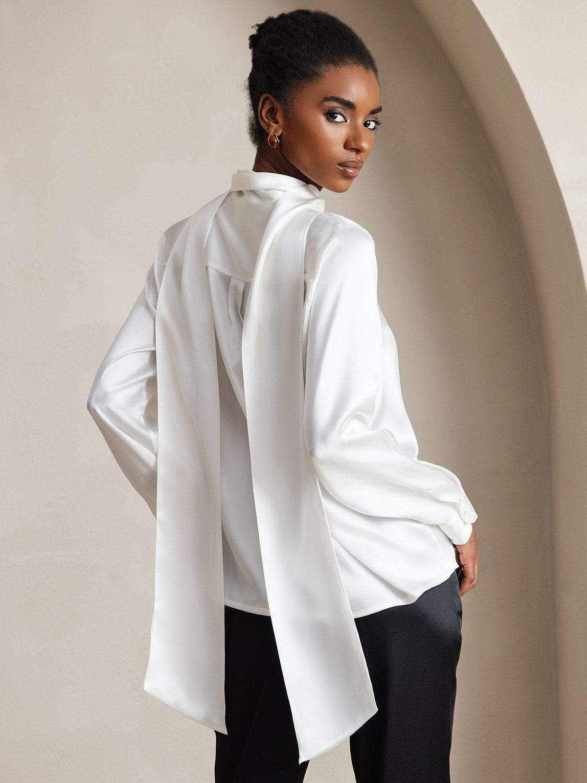 [Wit] SilkSilky-NL Long Sleeve Tie Neck Blouse 002