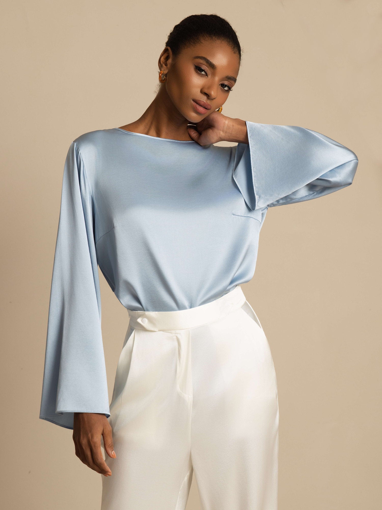 [Grijsachtig Blauw] SilkSilky-NL 19Momme Lange Mouw Boat Hals Blouse 001