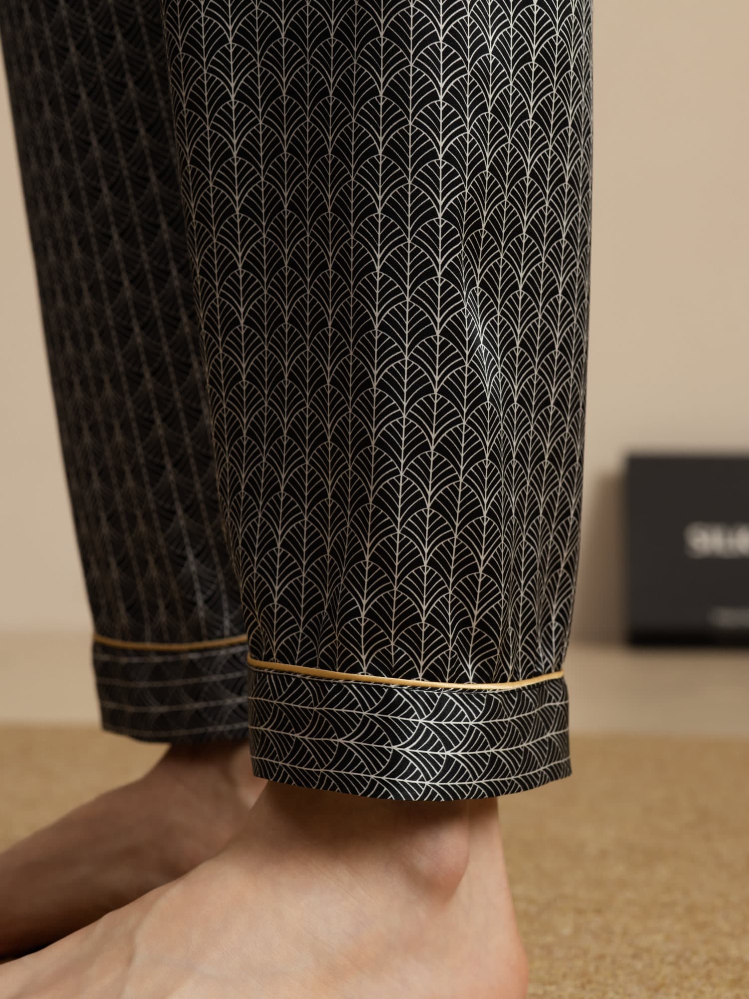 [Zwarte Ginkgo] SilkSilky-NL Mens Sleep Bottoms 004