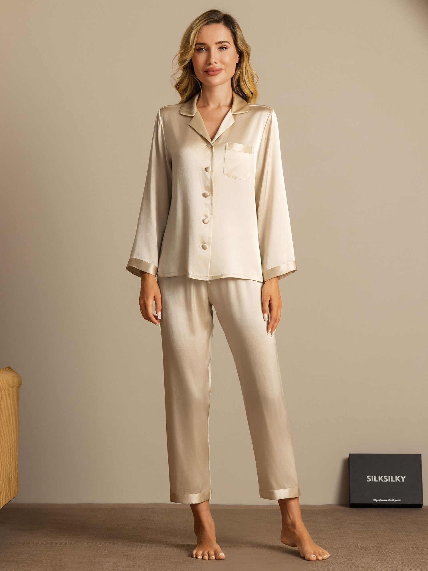 [Champagne] SilkSilky-NL Lange Mouw Notchkraag Dames Pyjama Set 001