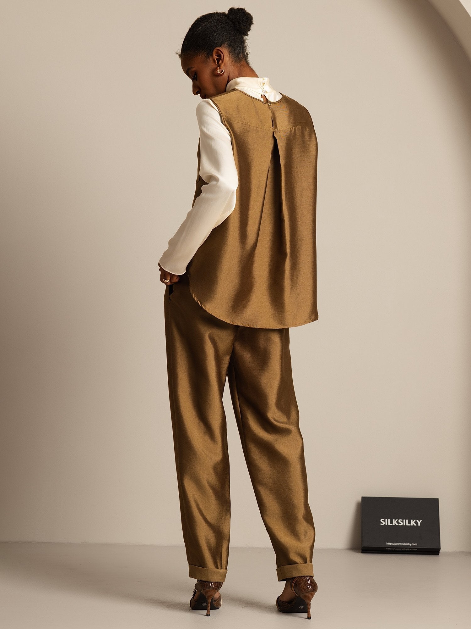 [Brons] SilkSilky-NL 32Momme Silk-Wool Blend Womens Vest 007,