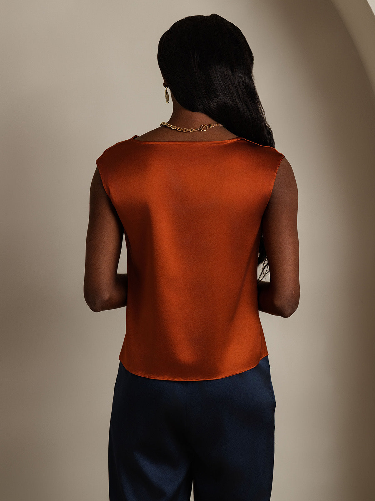 [Karamel] SilkSilky-NL 19Momme Zijde Mouwloos Cowl Hals Dames T-Shirt 002