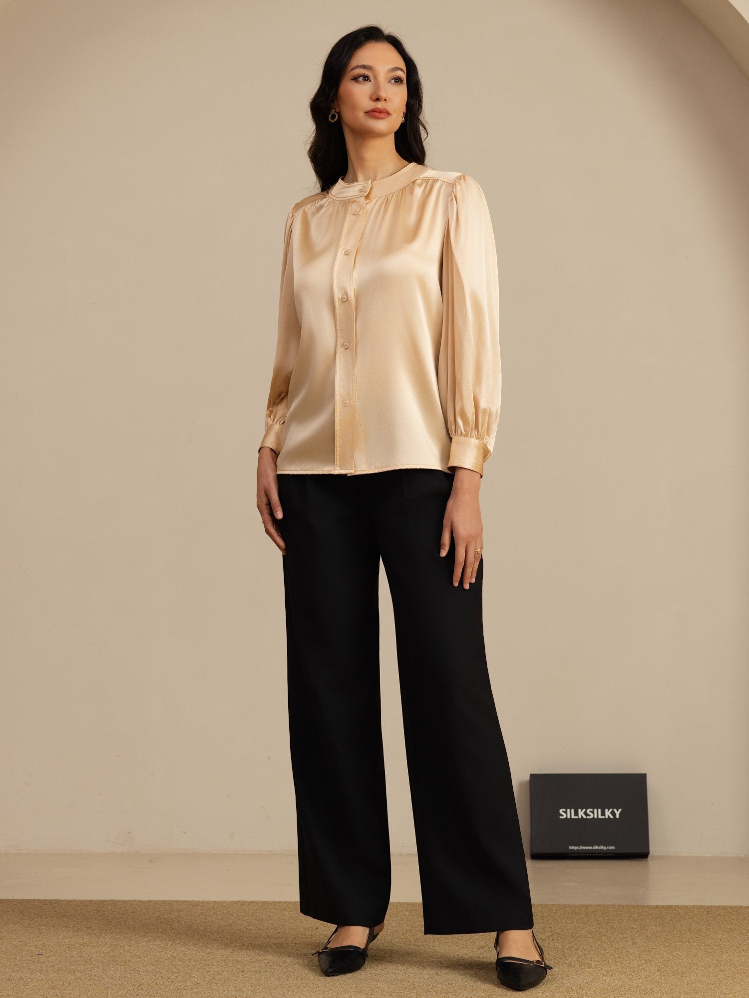 [Champagne] SilkSilky-NL 19Momme Long Sleeve Round Neck Blouse 007