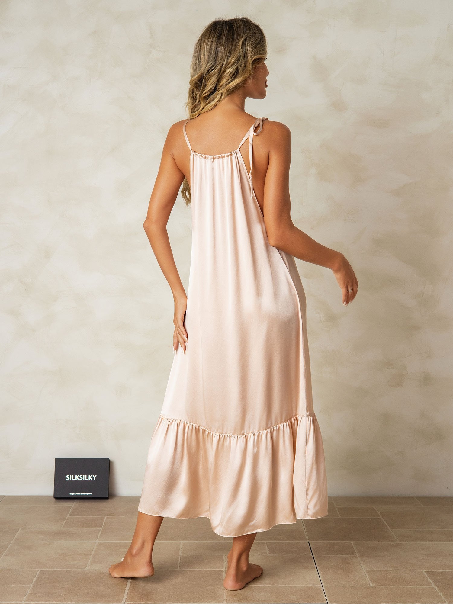 [Tan] SilkSilky-NL Zijde Nightgown 002