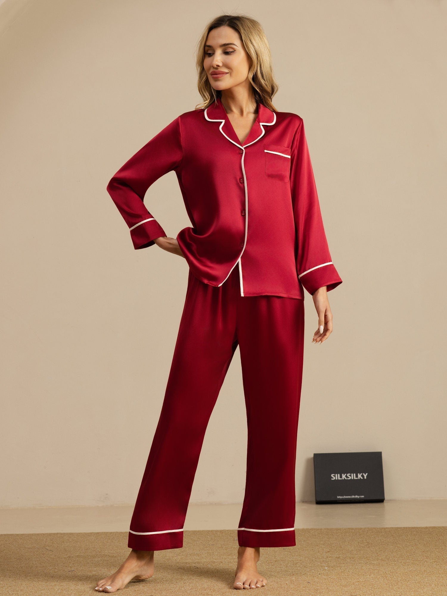 [Wijn] SilkSilky-NL Lange Mouw Notchkraag Dames Pyjama Set 001