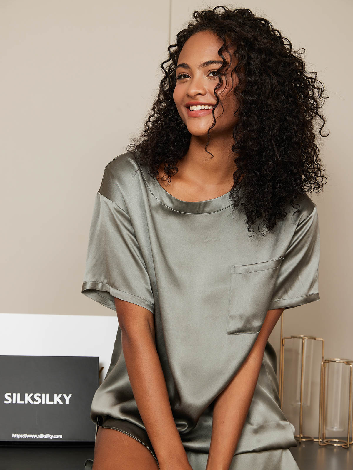 [Grijsachtig Groen] SilkSilky-NL Ronde Hals Dames Pyjama Set 005
