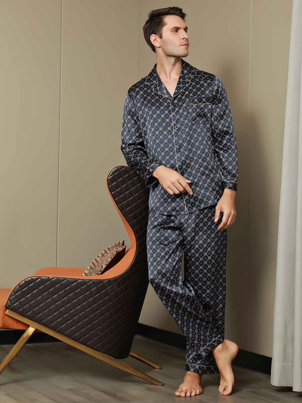 SilkSilky NL Pure Silk Lange Mouw Revers Heren Pyjama Set Donkerblauw 001