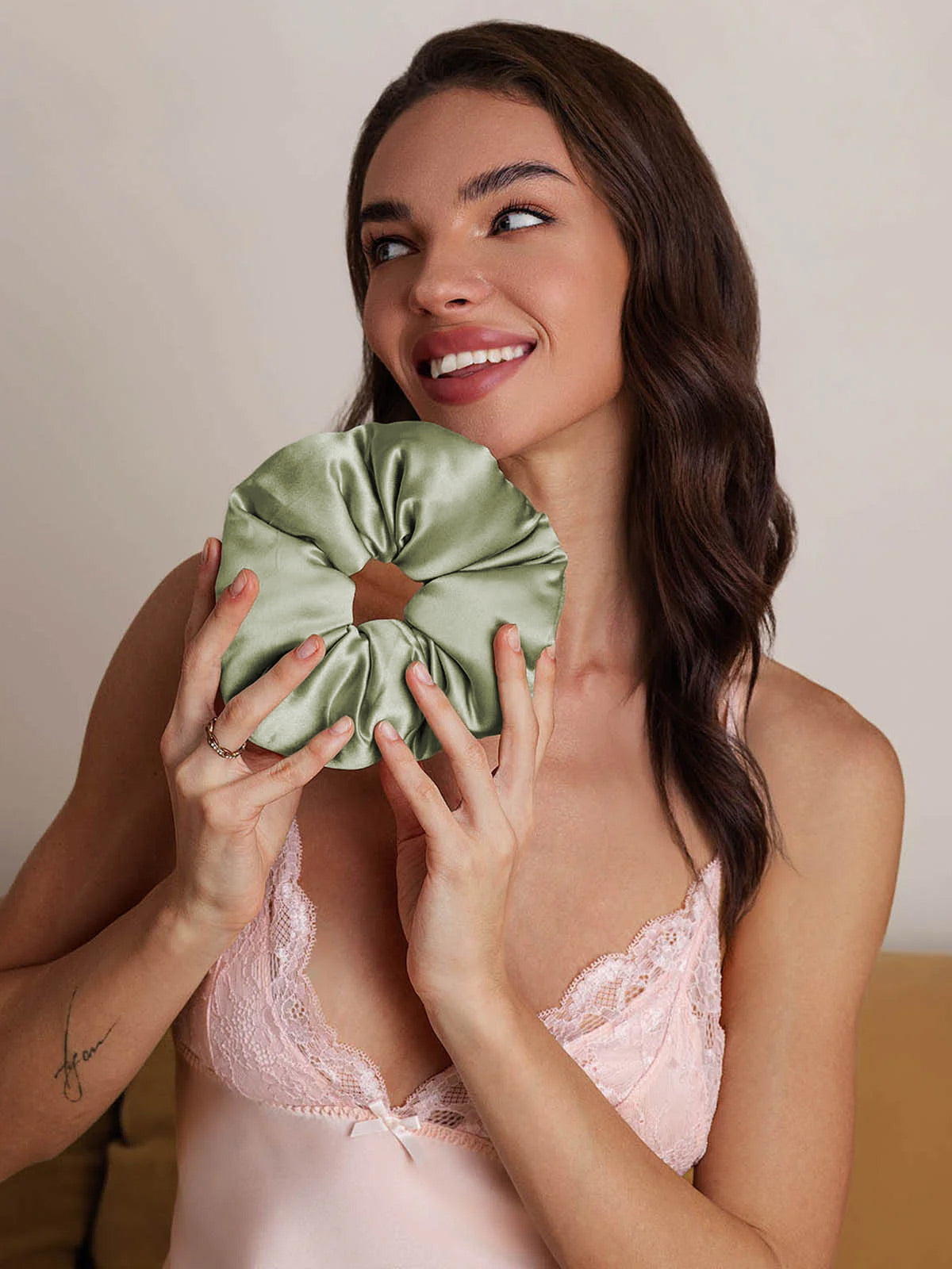 [Lichtgroene] SilkSilky-NL Zijde Scrunchie 003