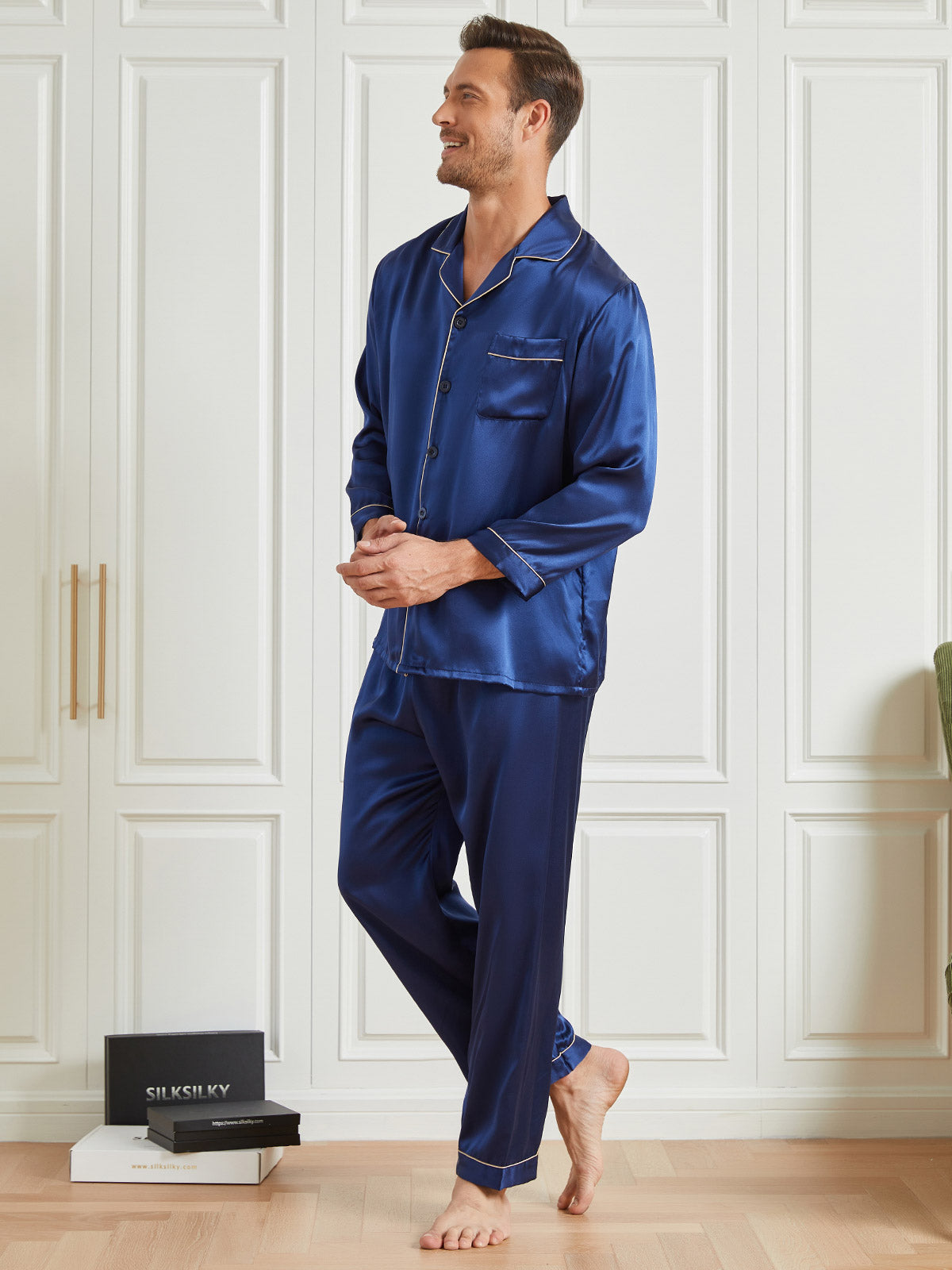 SilkSilky NL 19Momme Pure Silk Lange Mouw Revers Heren Pyjama Set Donkerblauw 002