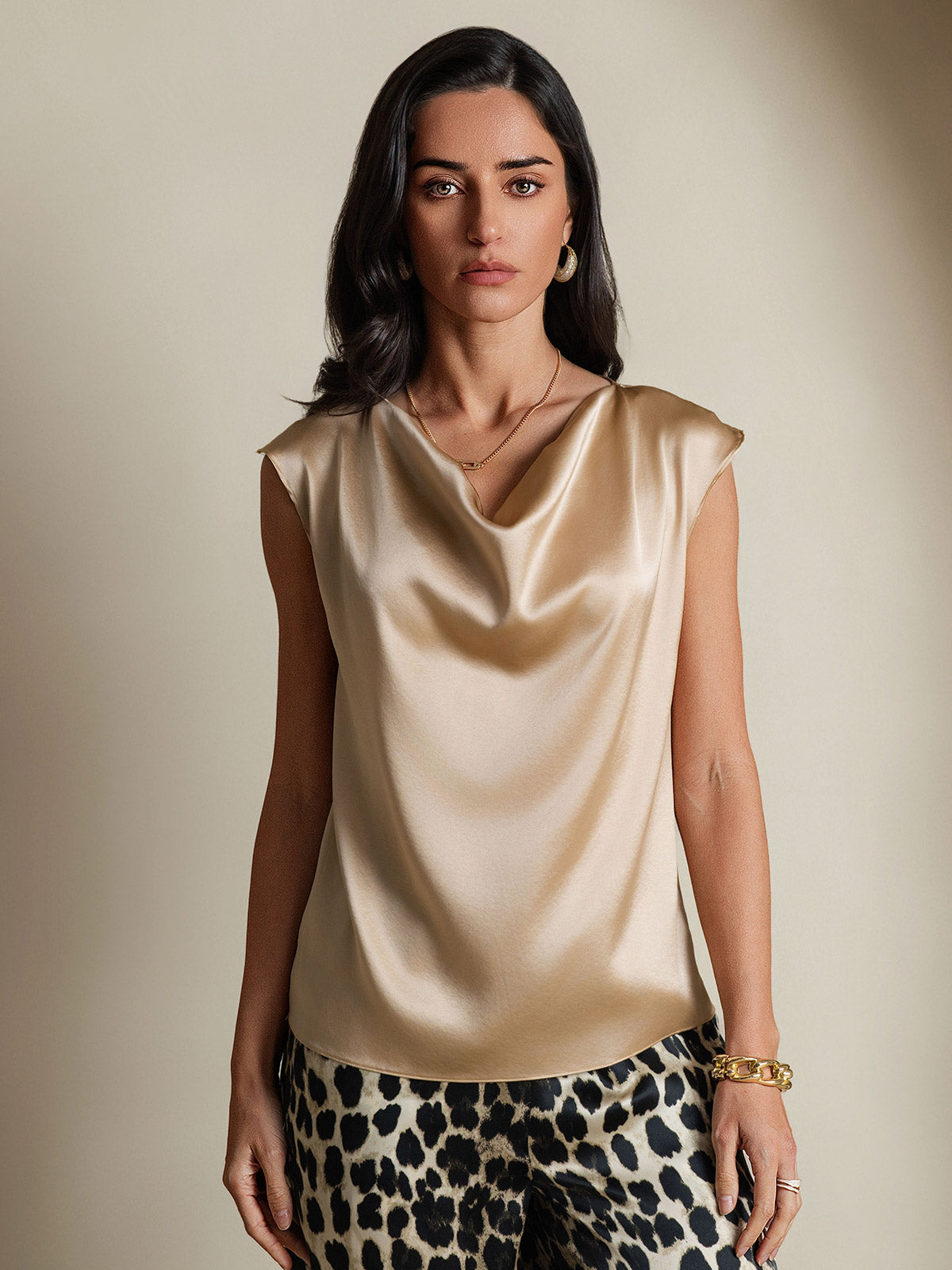 [Champagne] SilkSilky-NL 19Momme Zijde Mouwloos Cowl Hals Dames T-Shirt 001