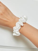 [Wit] SilkSilky-NL Scrunchie 001