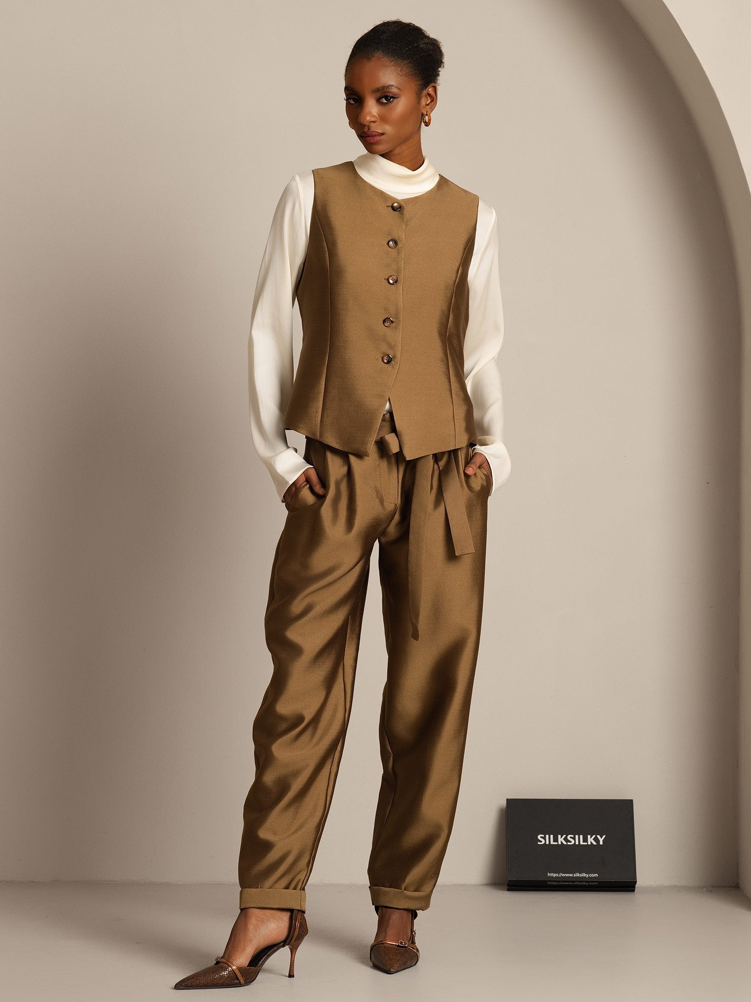 [Brons] SilkSilky-NL 32Momme Silk-Wool Blend Womens Vest 006