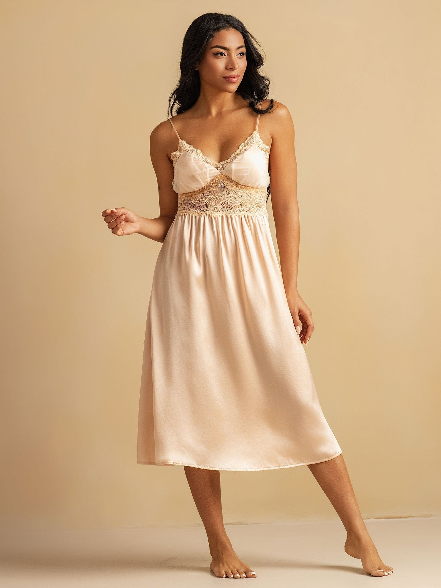 [Lichtroze] SilkSilky-NL Deep V Neck Nachthemd 001