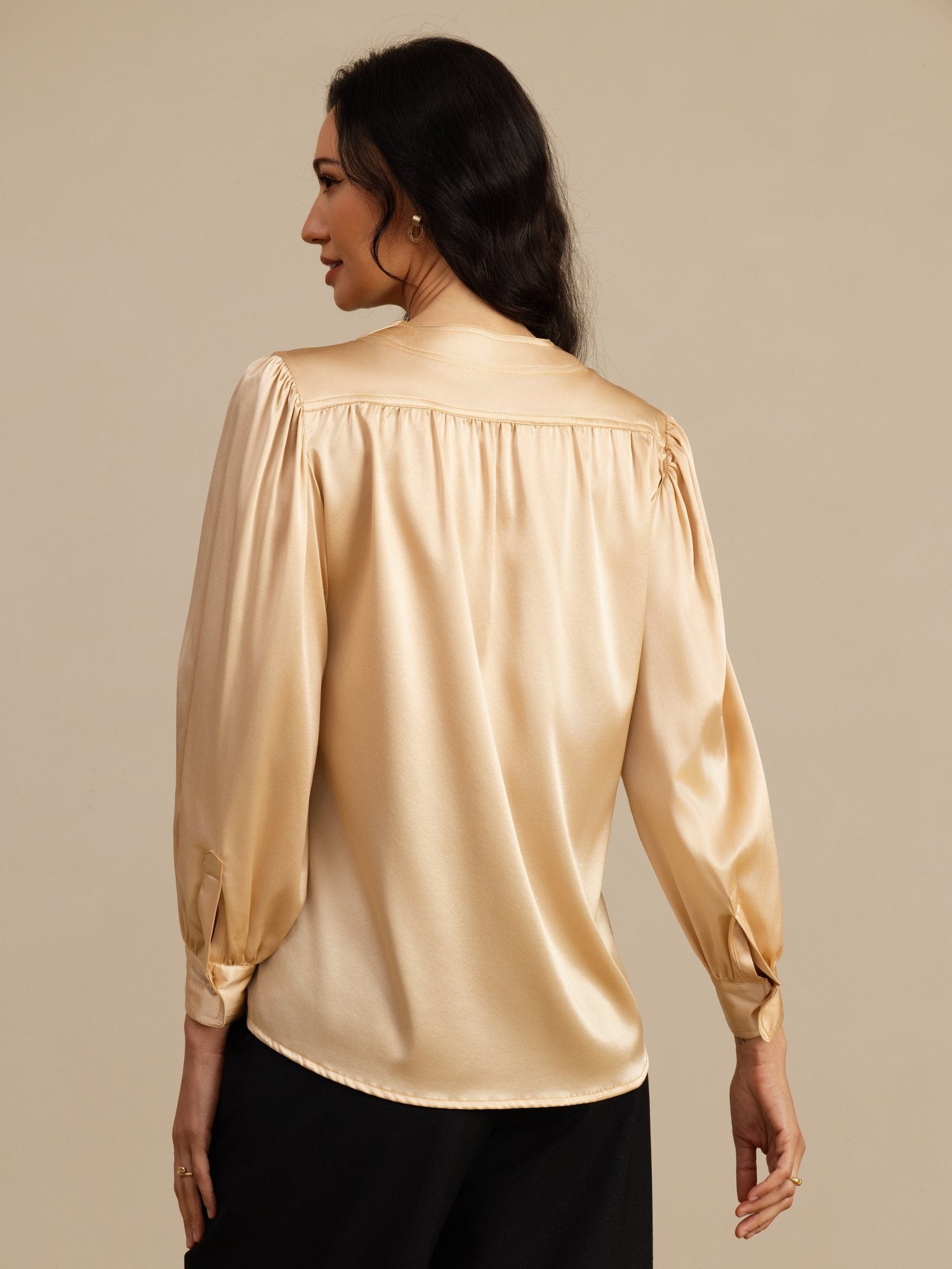 [Champagne] SilkSilky-NL 19Momme Long Sleeve Round Neck Blouse 002