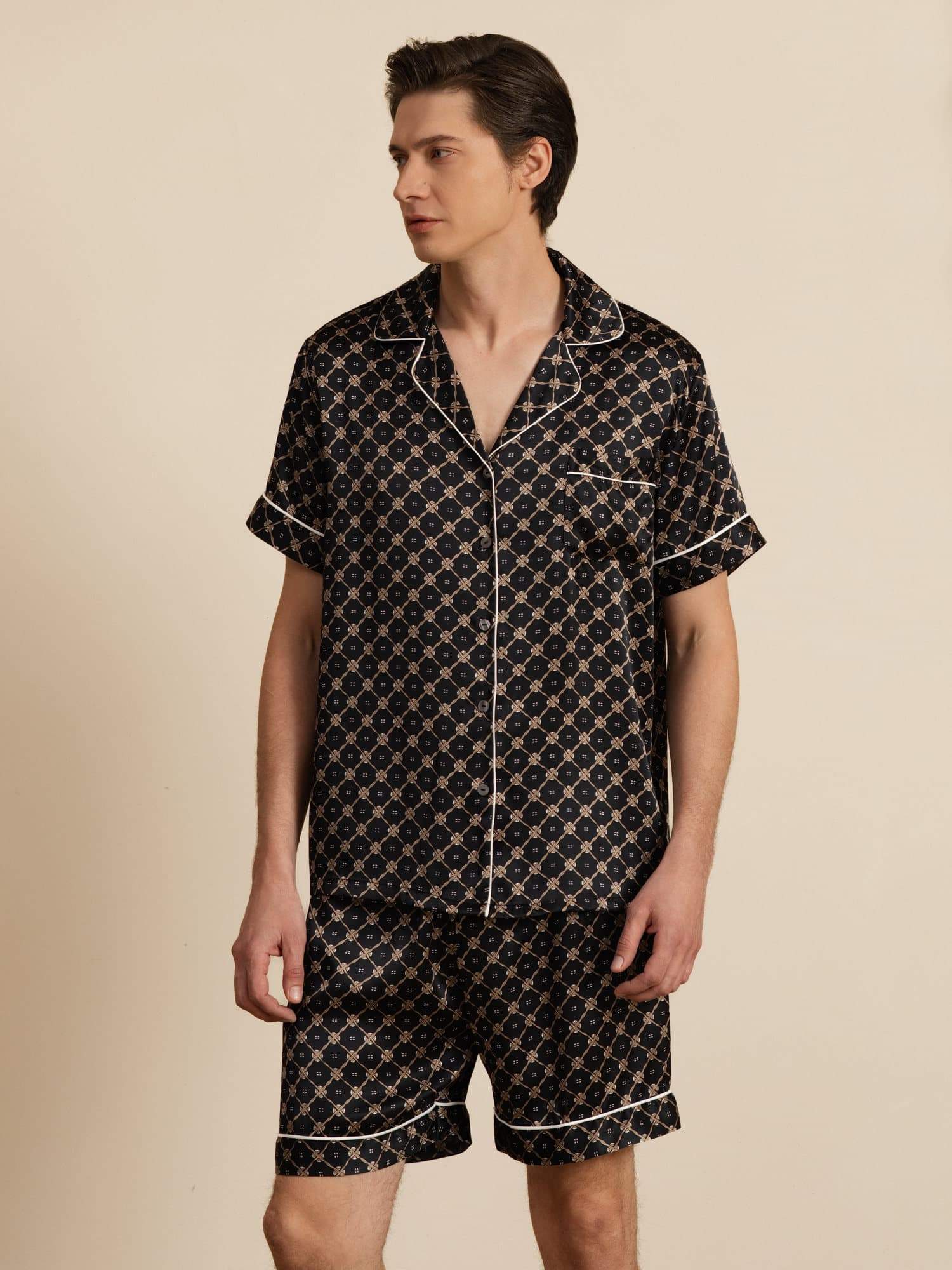 [Zwarte Ketting] SilkSilky-NL Korte Mouw Notchkraag Heren Pyjama Set 001