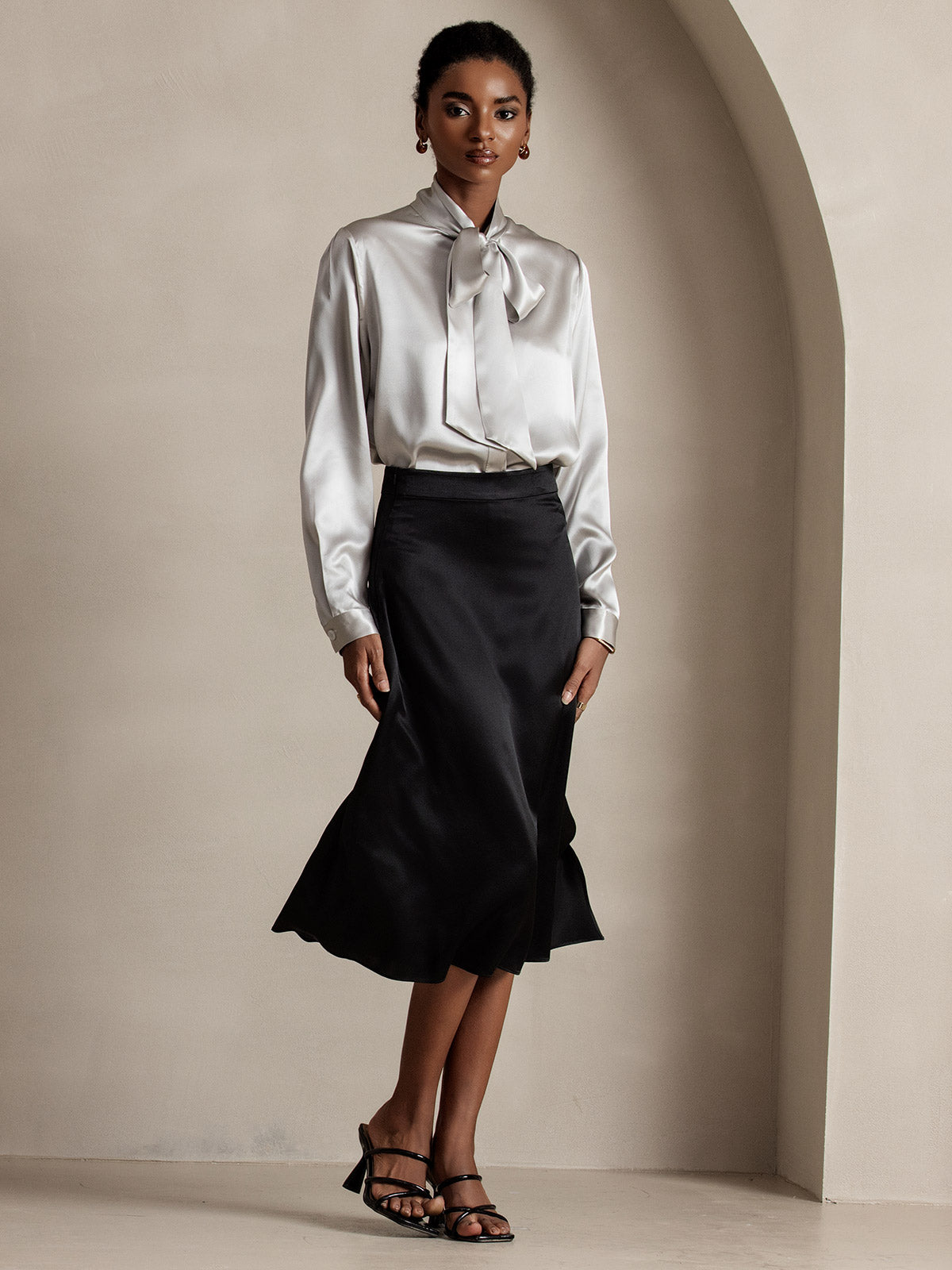 [Lichtgrijs] SilkSilky-NL 19Momme Zijde Lange Mouw Binda Hals Dames Blouse 007