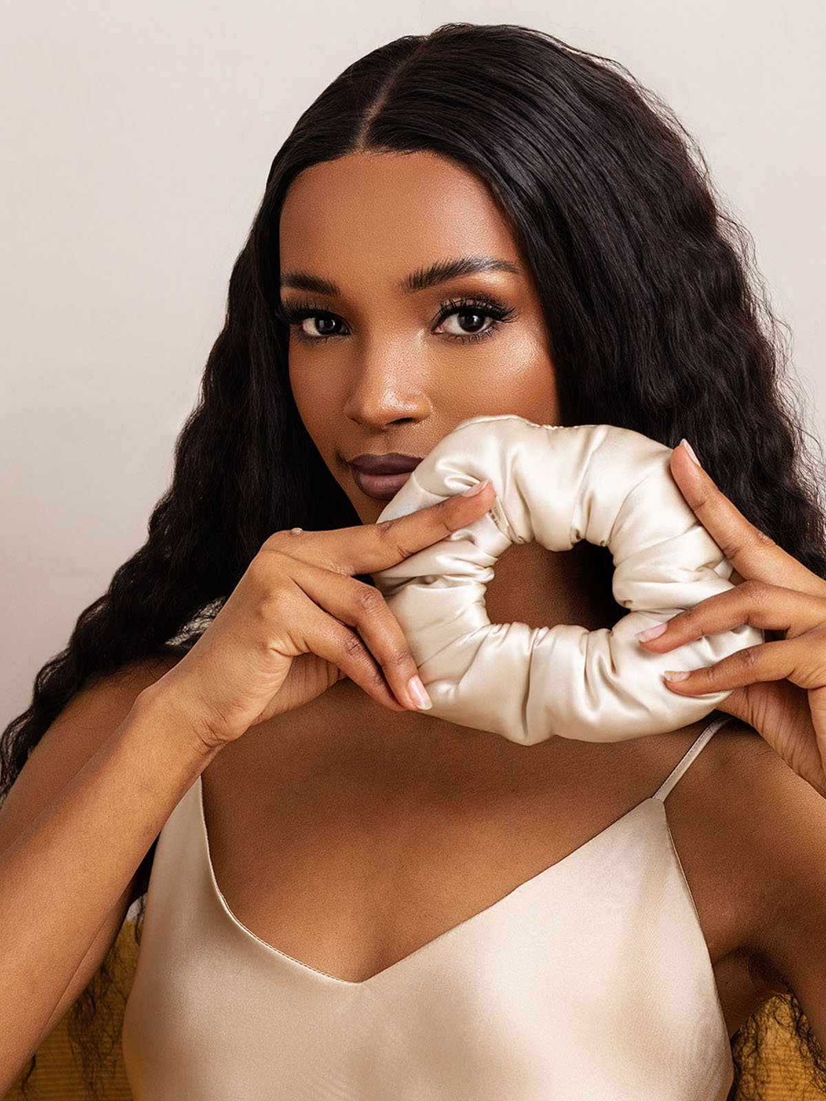 [Beige] SilkSilky-NL Zijde Scrunchie 001