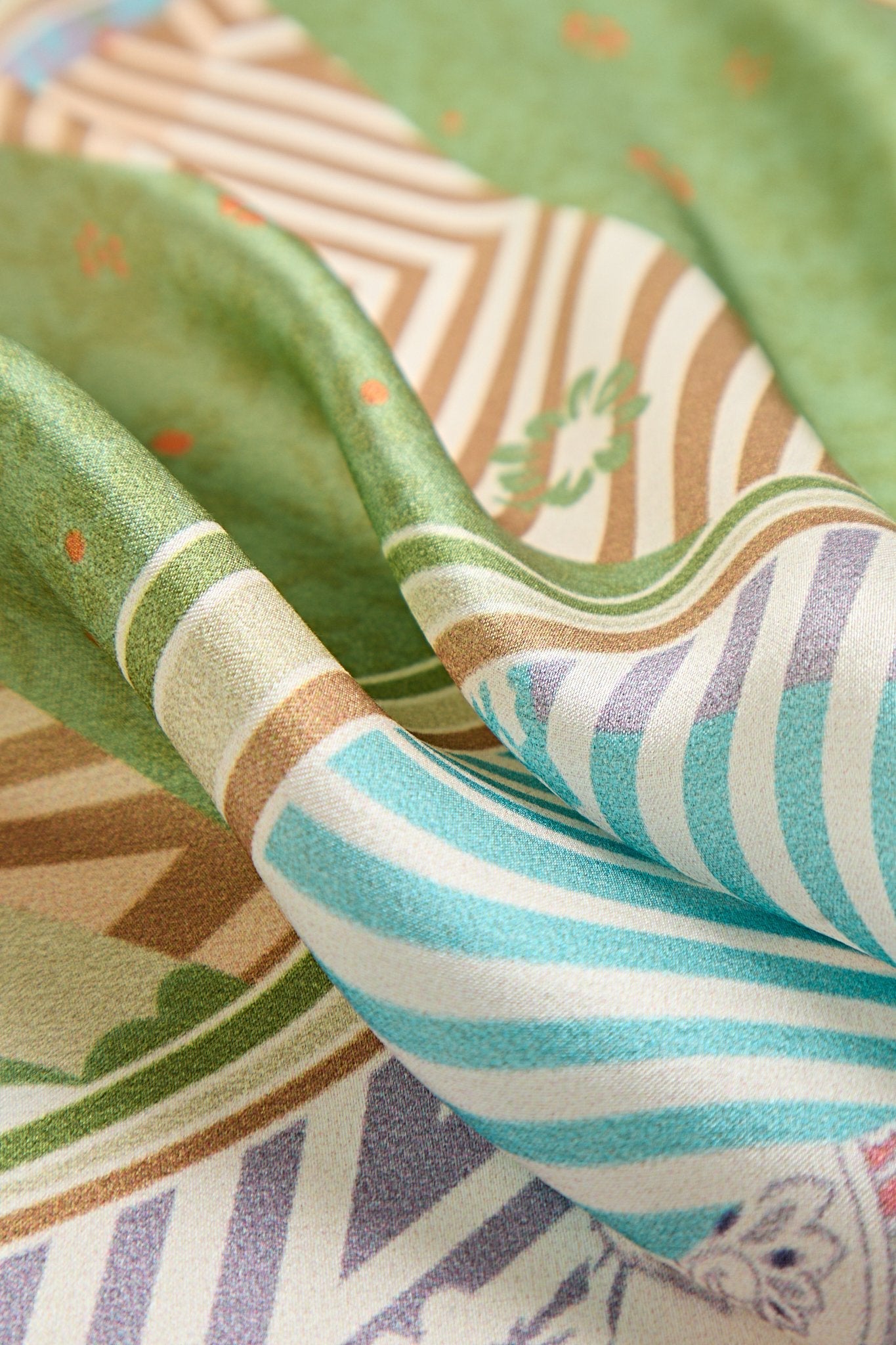 [P100] SilkSilky-NL Zijde Scarf 006,