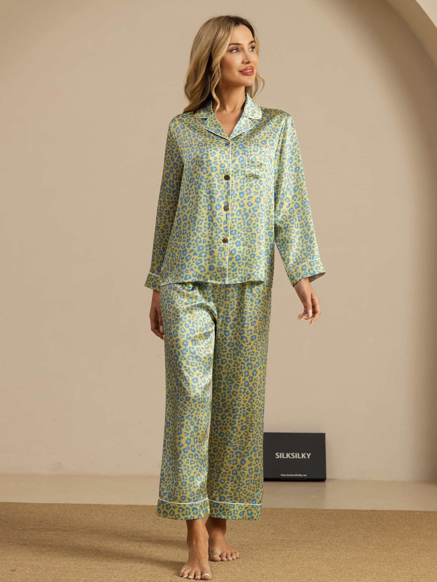 [Groene Luipaard] SilkSilky-NL 19Momme Lange Mouw Notchkraag Dames Pyjama Set 008