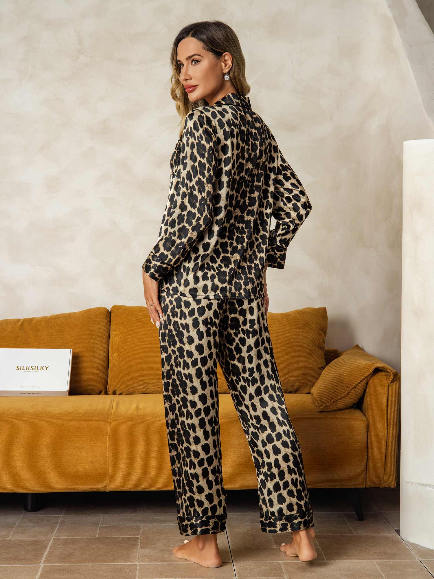 [Leopard] SilkSilky-NL Lange Mouw Dames Pyjama Set 002