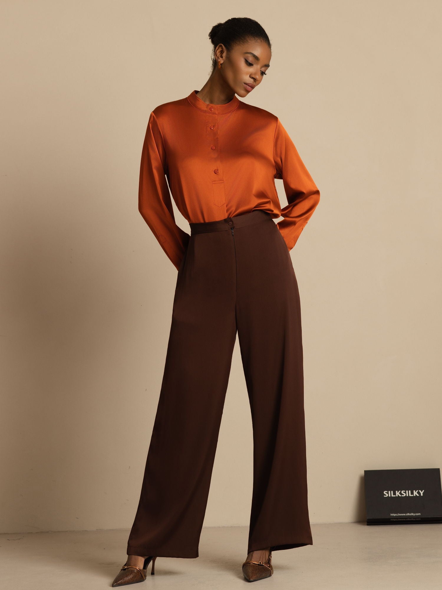 [Karamel] SilkSilky-NL 19Momme Lange Mouw Staande Kraag Blouse 007