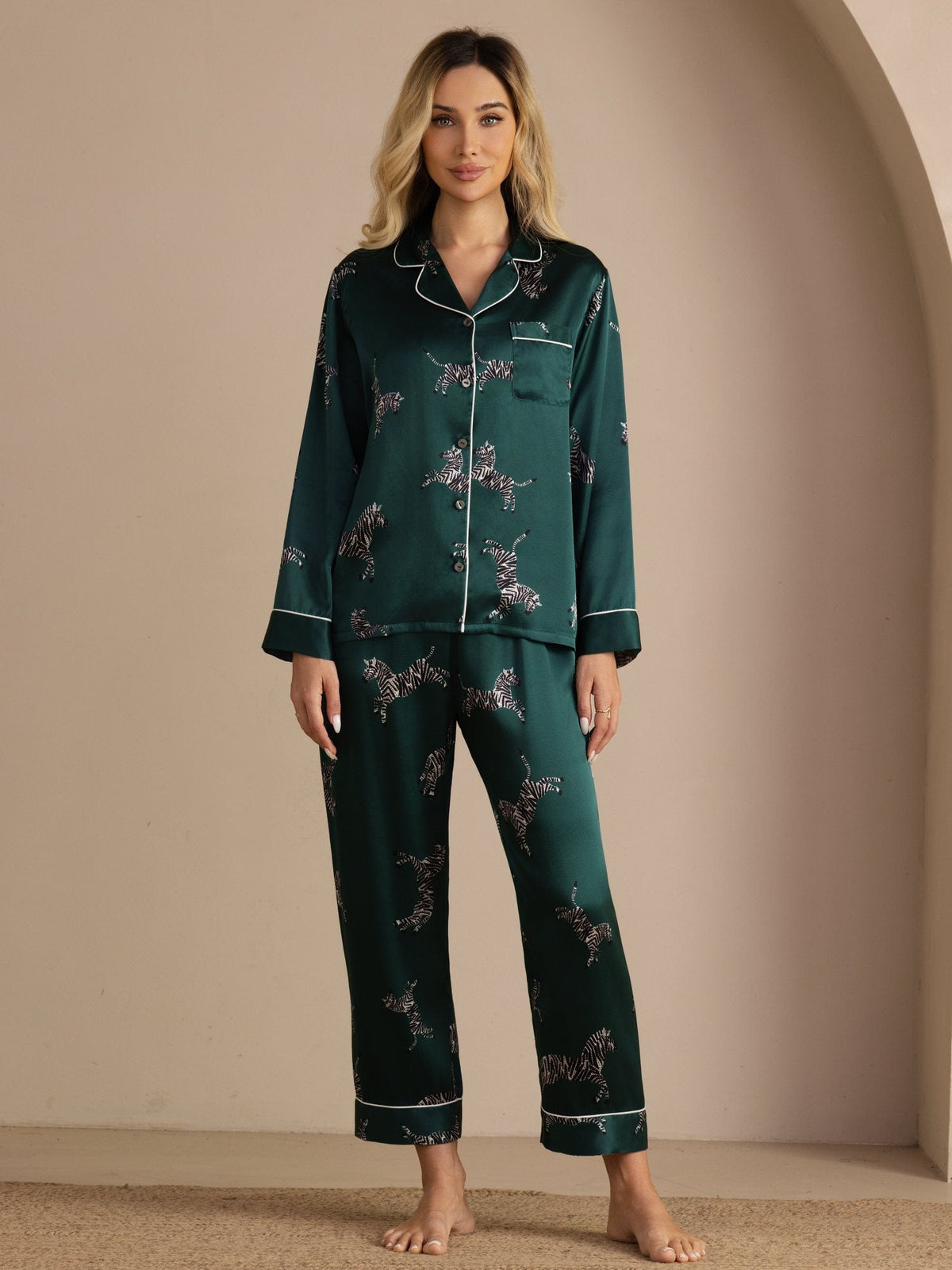 [Smaragd Zebra] SilkSilky-NL Long Sleeve Lapel Collar Dames Pyjama Set 001
