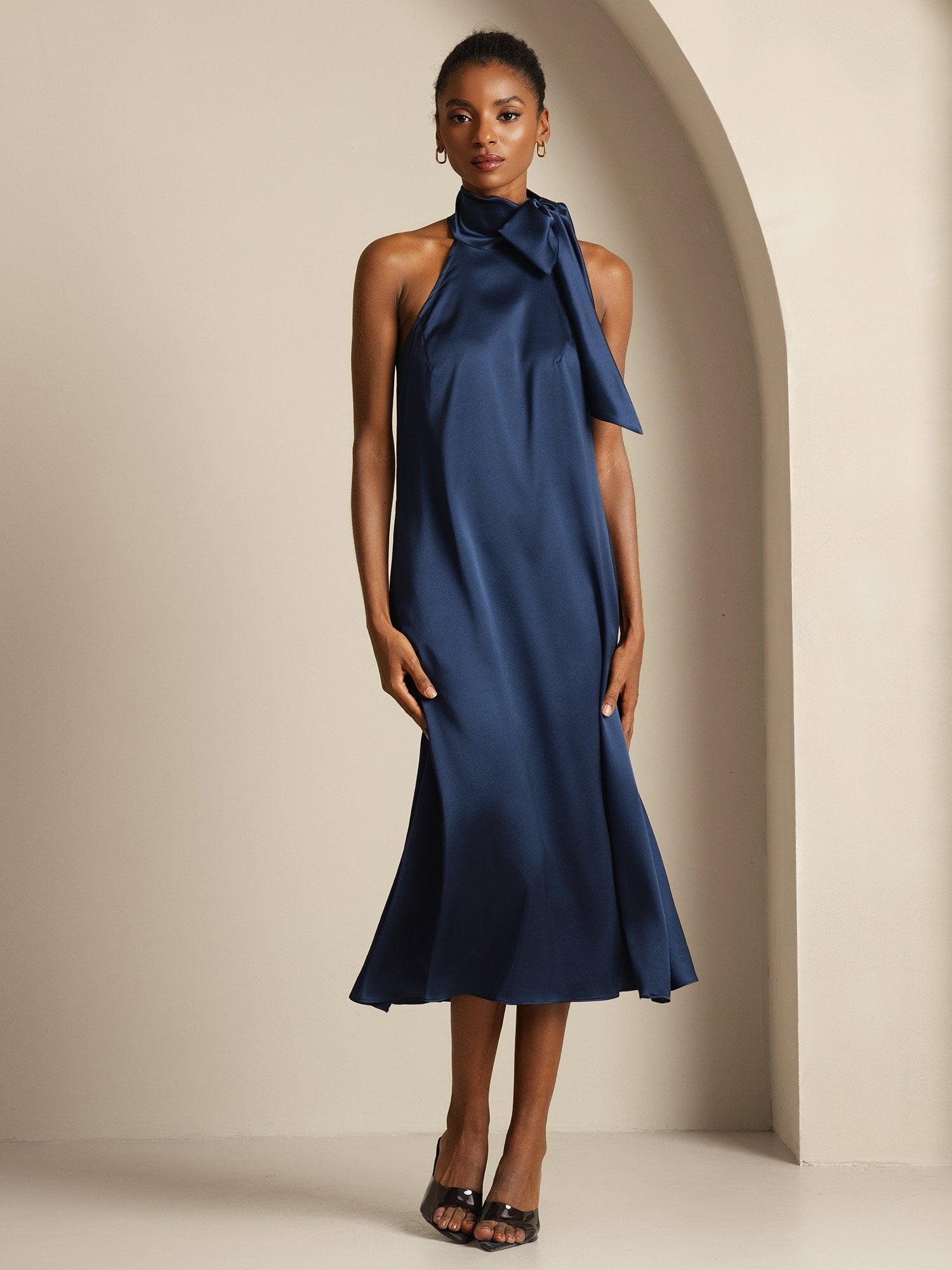 [Donkerblauw] SilkSilky-NL Sleeveless Tie Neck Jurk 001