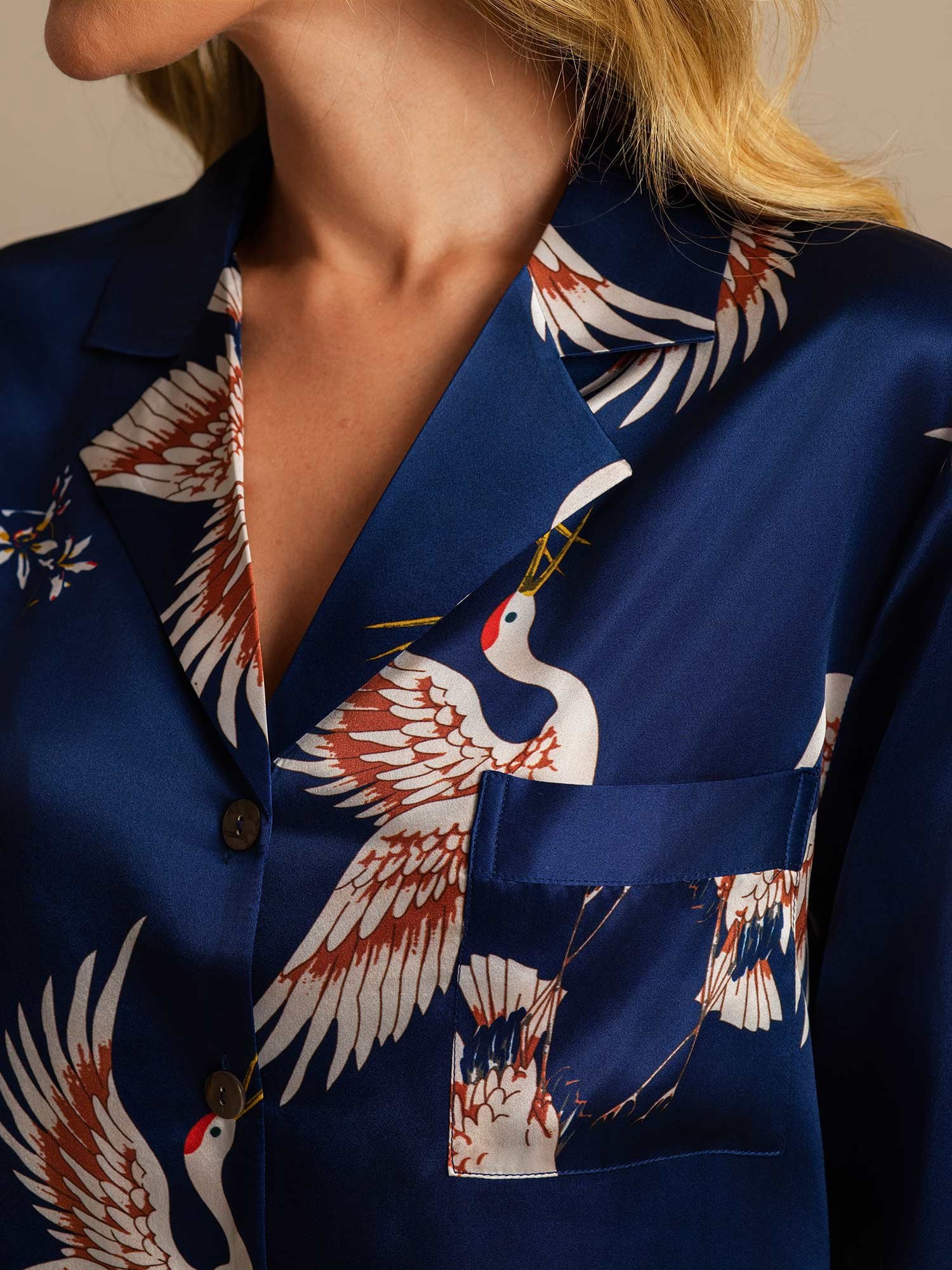 [Donkerblauw] SilkSilky-NL 19Momme Zijde Kraag Slaap Hemd 004,