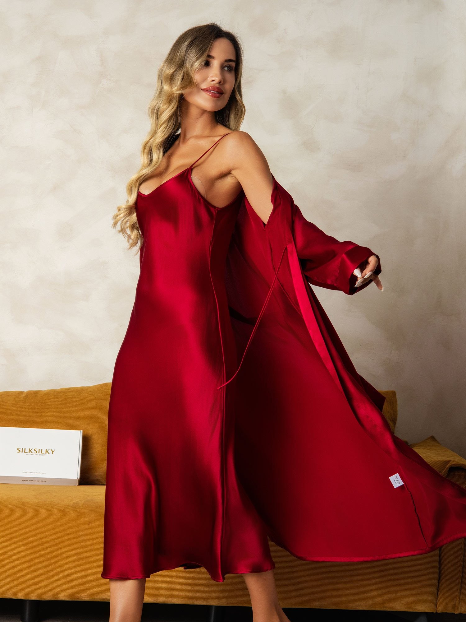 [Wijn] SilkSilky-NL Zijde Nightgown&Robe Set 007