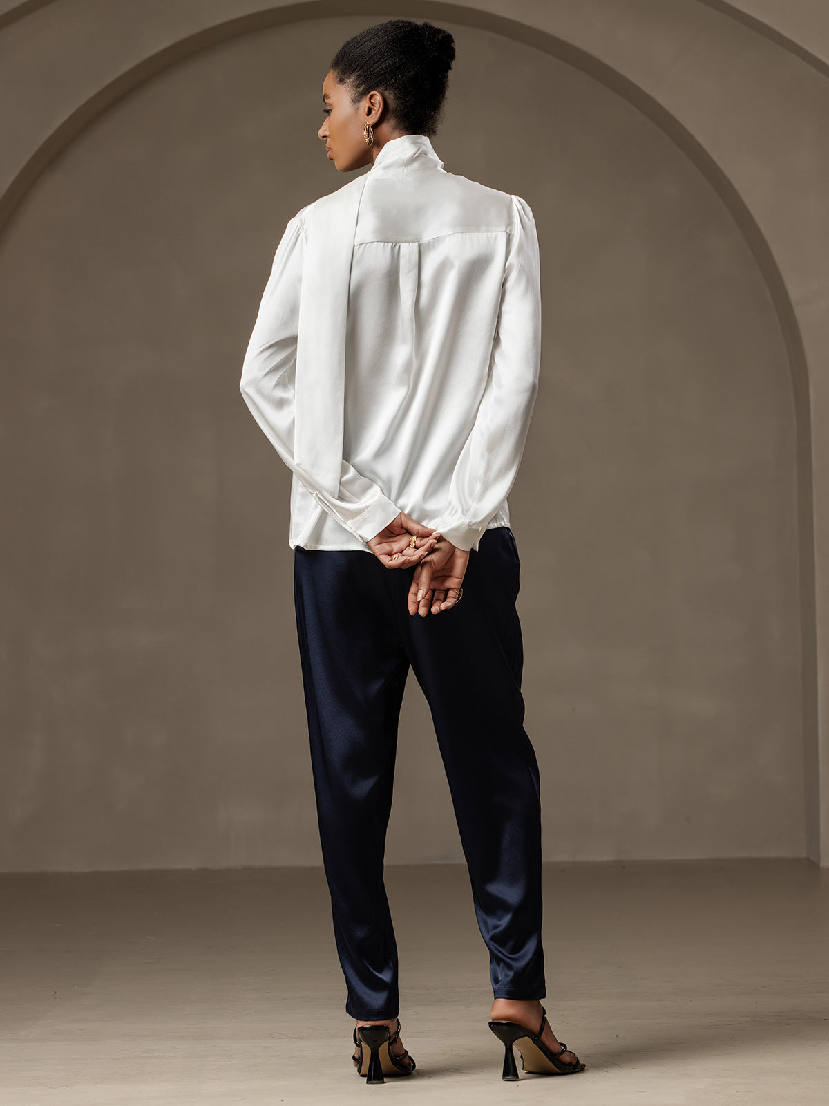 [Wit] SilkSilky-NL 19Momme Zijde Lange Mouw Binda Hals Dames Blouse 002
