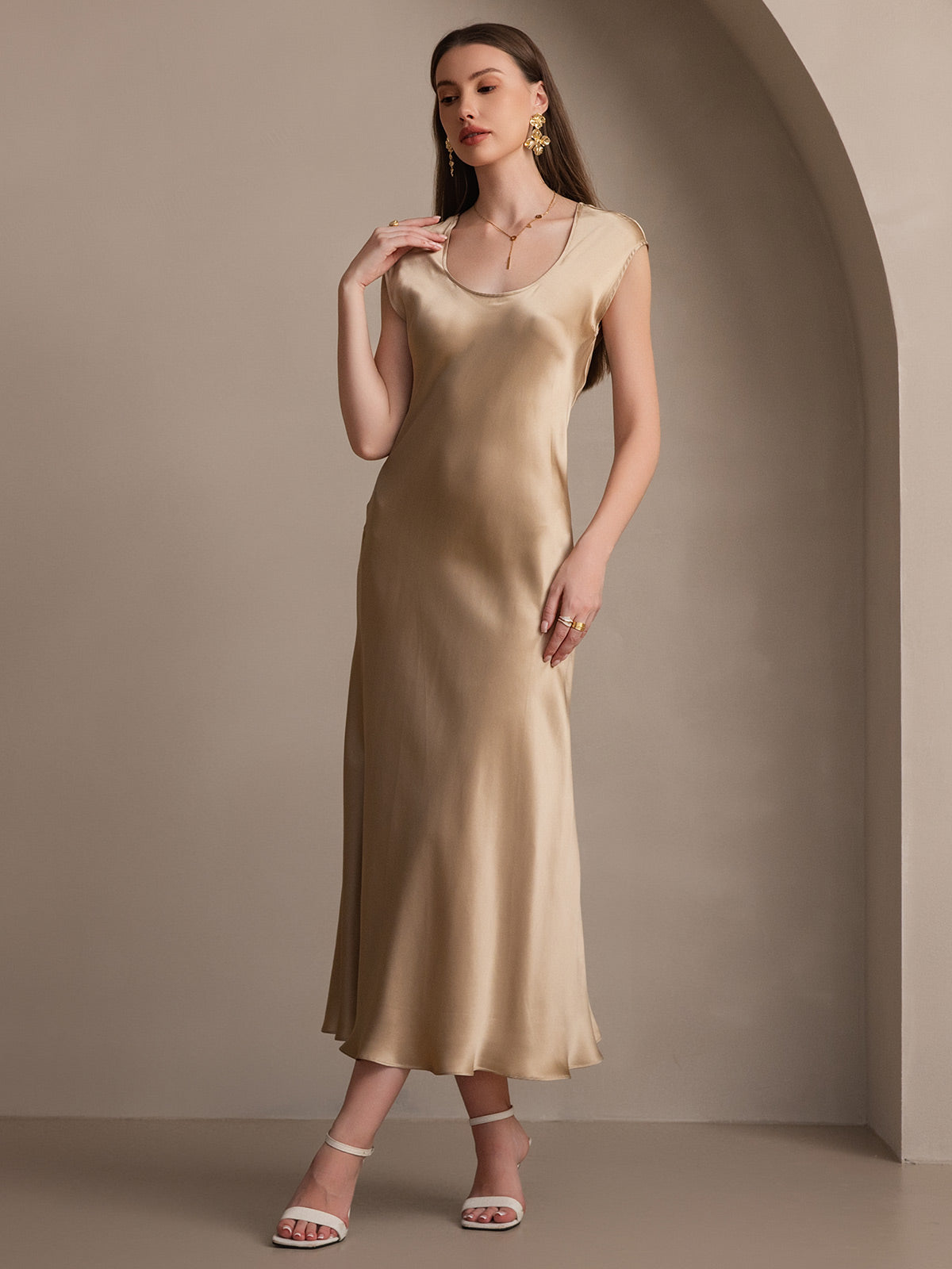 SilkSilky-NL 19Momme Zijde Mouwloos Ronde Hals Jurk Champagne 006