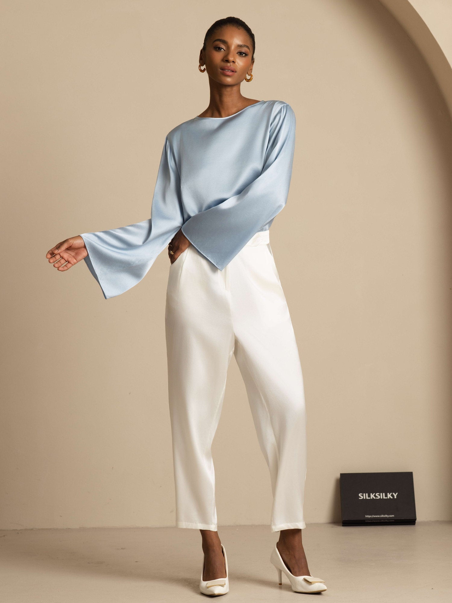 [Grijsachtig Blauw] SilkSilky-NL 19Momme Lange Mouw Boat Hals Blouse 009