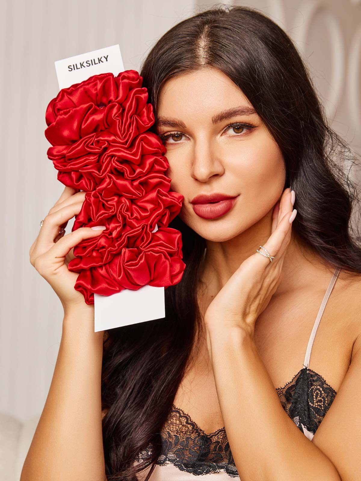 [Rode] SilkSilky-NL 19Momme Scrunchie 001