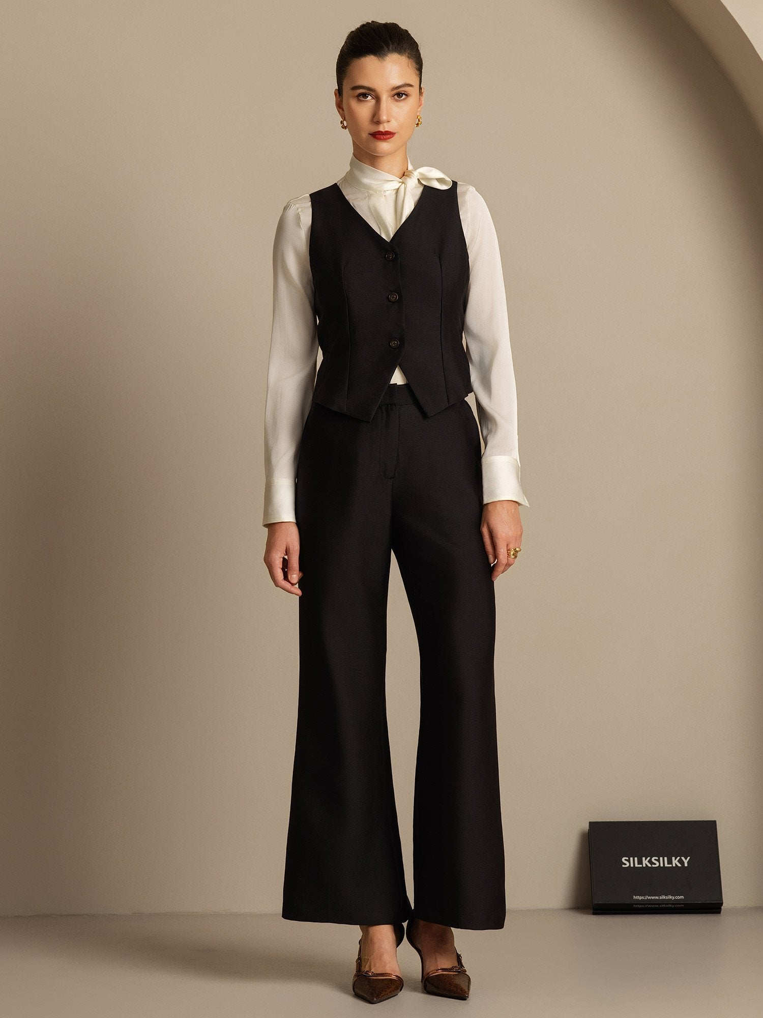 [Zwart] SilkSilky-NL 32Momme Silk-Wool Blend Womens Vest 003