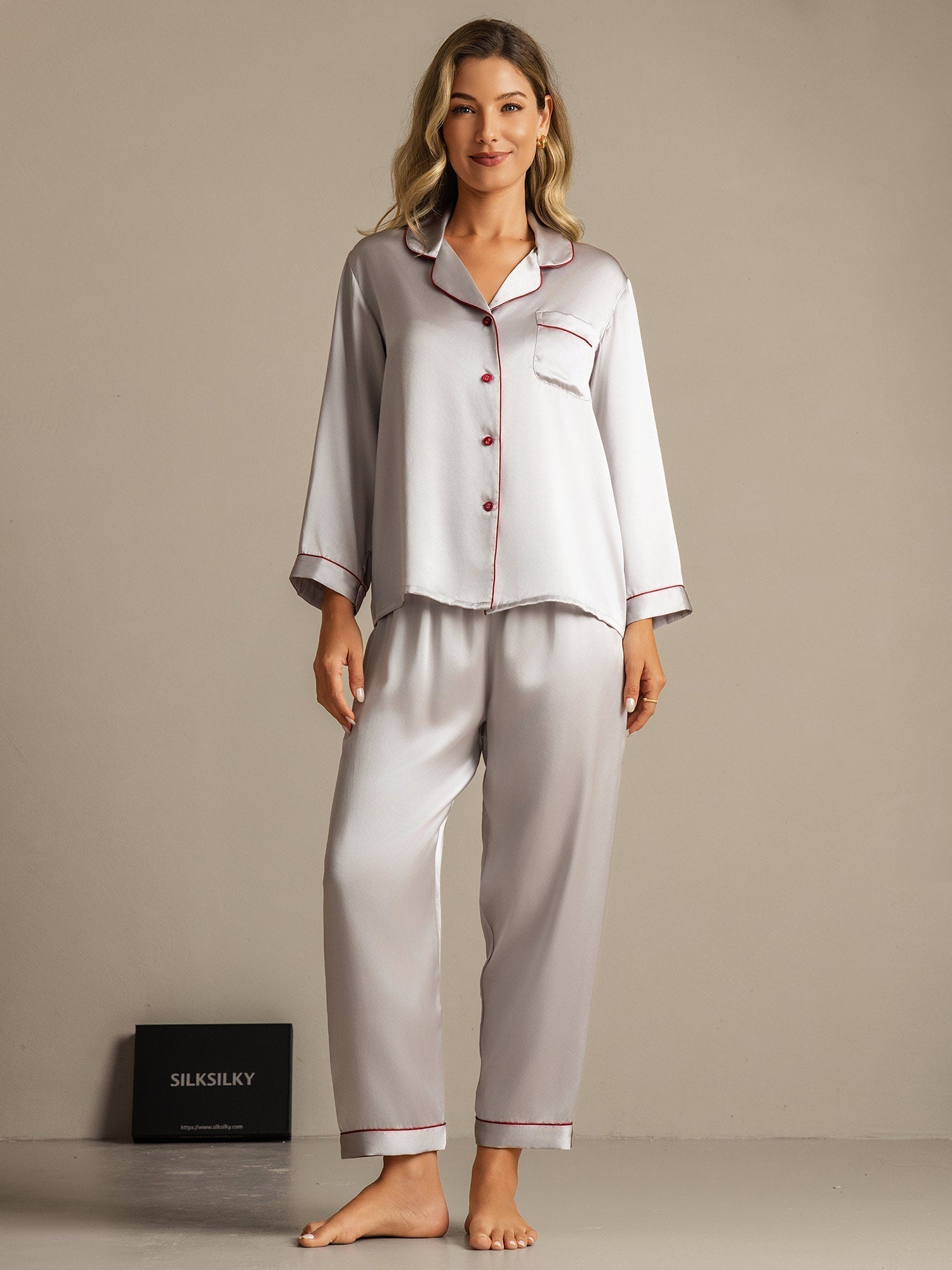 [Zilver] SilkSilky-NL Lange Mouw Notchkraag Dames Pyjama Set 001