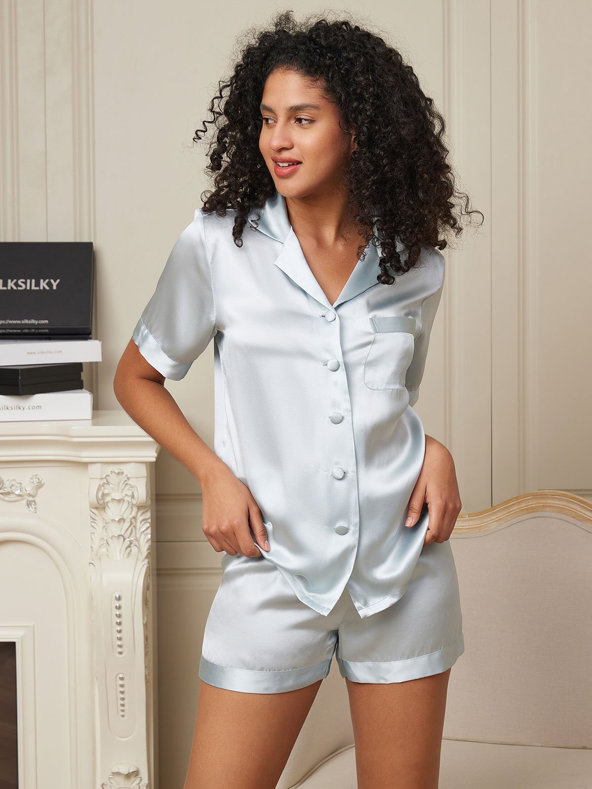 SilkSilky-NL Korte Mouw Womens Pajamas Lichtblauw 003