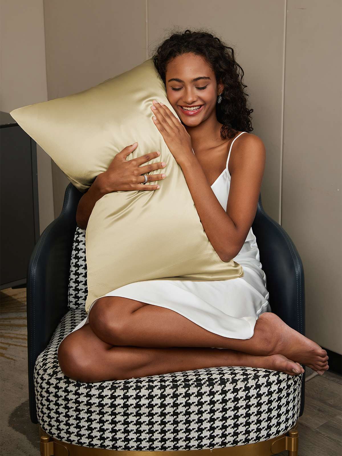 [Khaki] SilkSilky-NL 19Momme Pillowcase 002