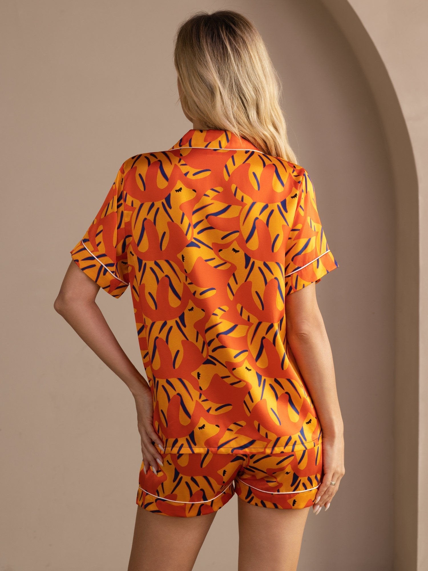 [Oranje Hond] SilkSilky-NL Short Sleeve Lapel Collar Dames Pyjama Set 002