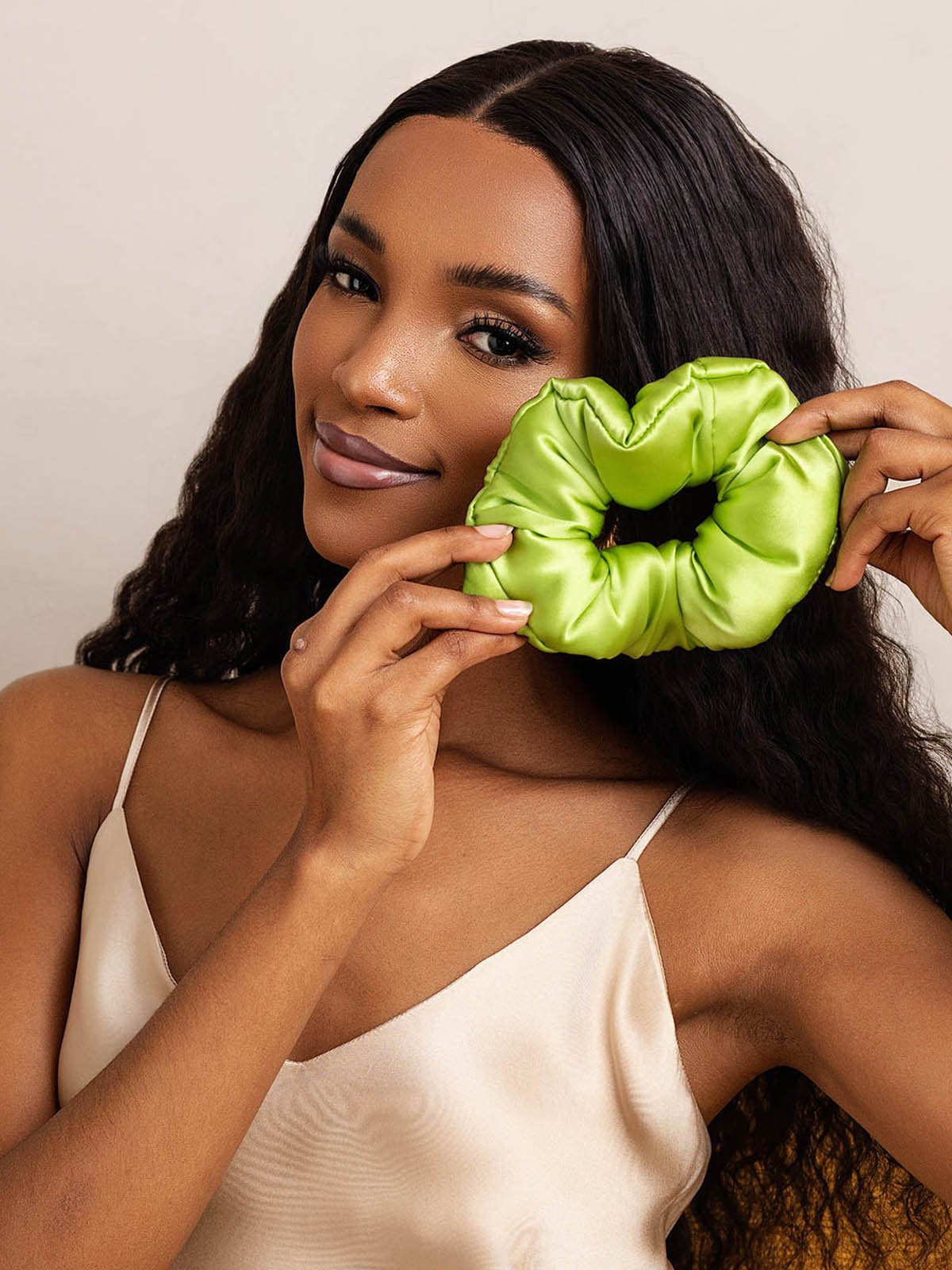 [Groen] SilkSilky-NL Zijde Scrunchie 001
