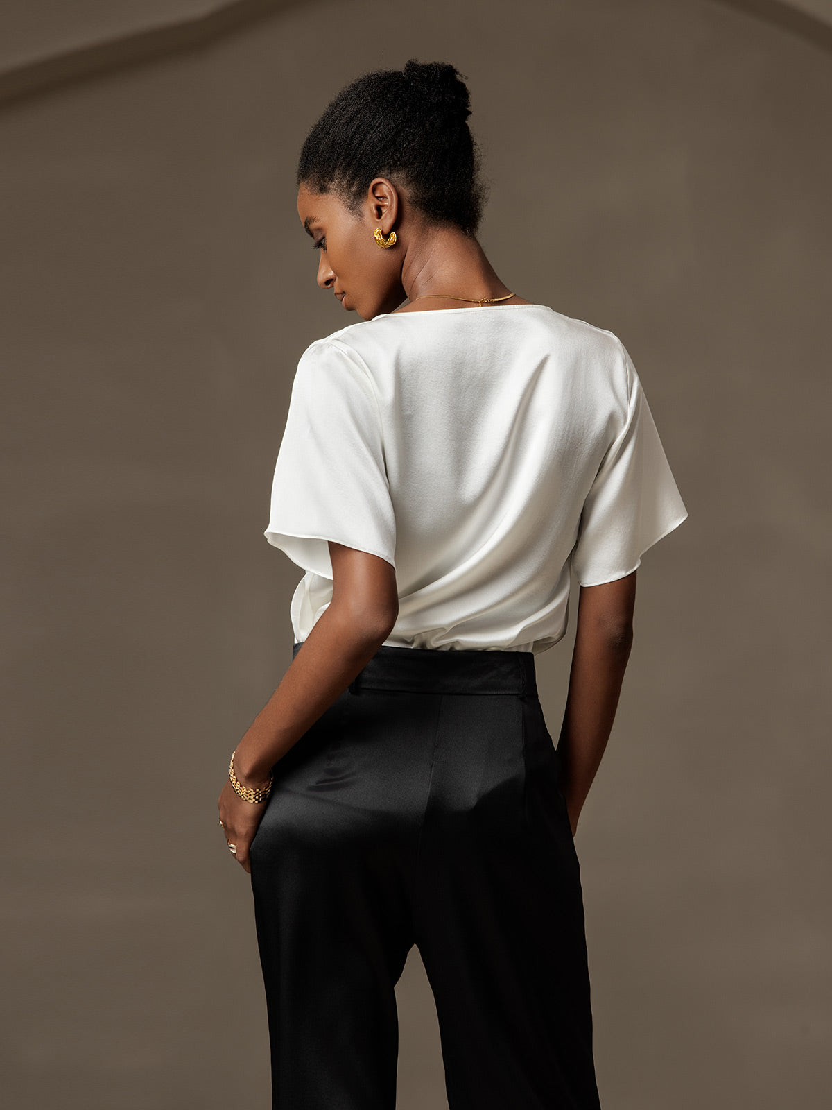 [Wit] SilkSilky-NL Short Sleeve Cowl Neck Blouse 002